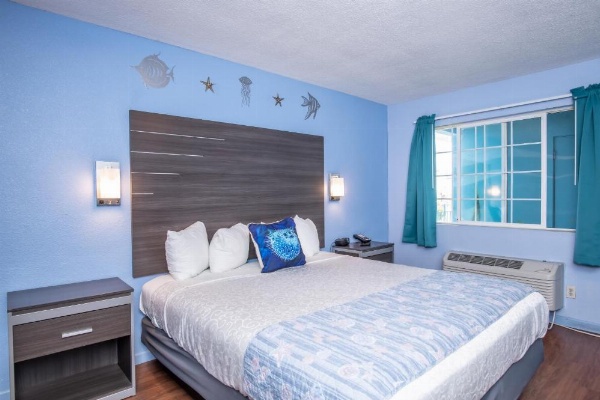 Aqua Breeze Inn image 60